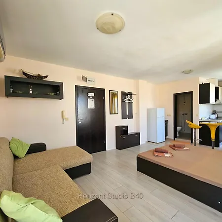 Aпартаменти хоризонт * Szozopol