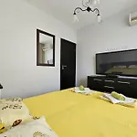 شقة Aпартаменти хоризонт